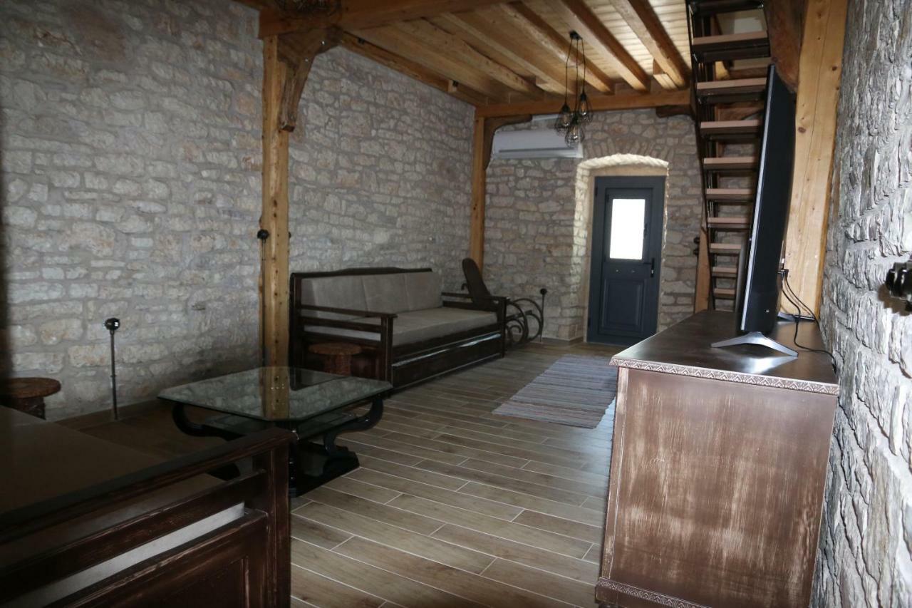 Aknato Villa Vlikhon Exterior photo